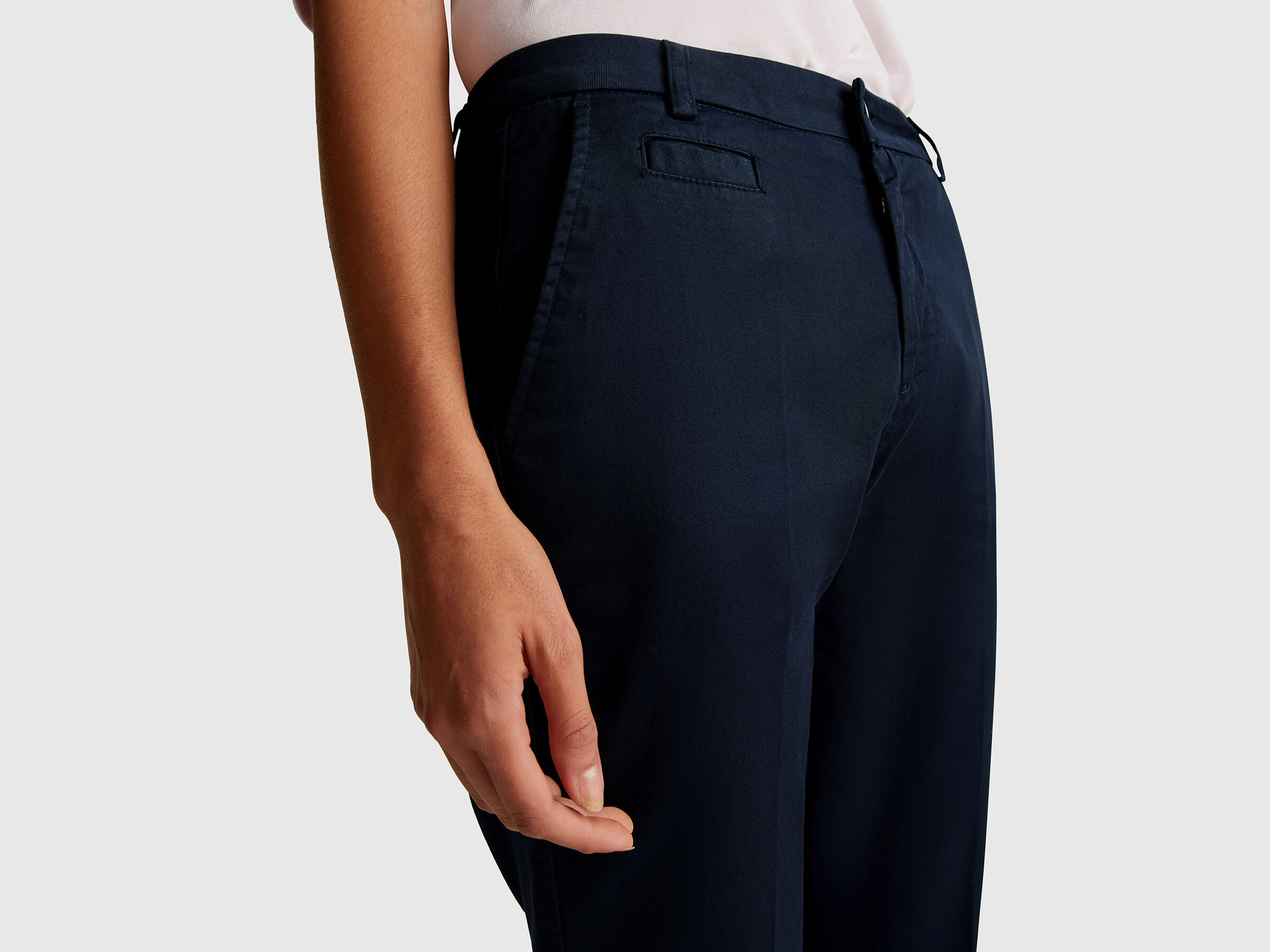 TROUSERS Women image number 4